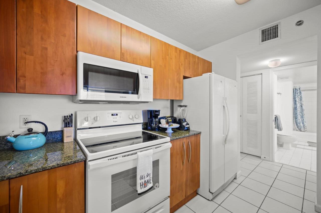 Luxurious 1Br High Rise Condo Brickell-Free Parking Майами Экстерьер фото